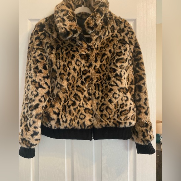 Banana Republic cheetah print faux fur Jacket - Picture 2 of 4